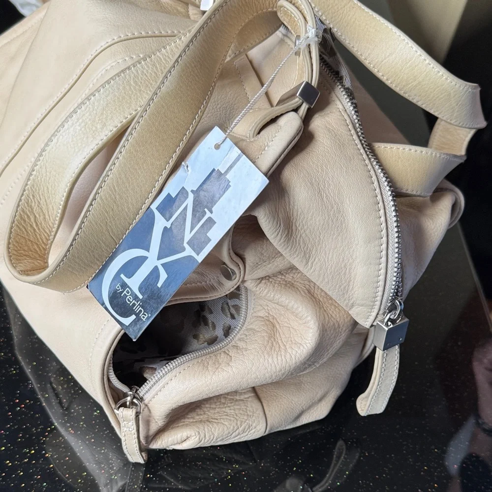 Perlina Tan Duffel Bag Perlina New York Large Leather Handbag – Cream
